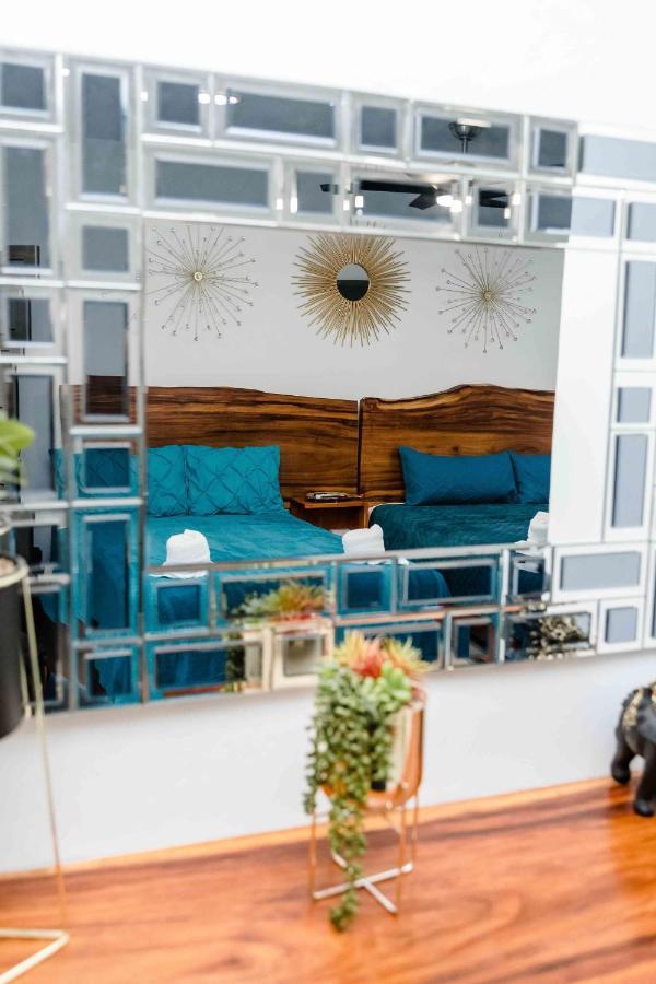 בקאלאר Hotel Naomi City Center מראה חיצוני תמונה