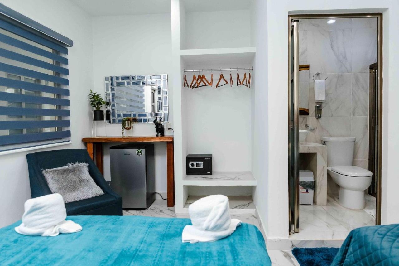 בקאלאר Hotel Naomi City Center מראה חיצוני תמונה